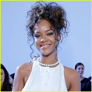 rihanna nude leak|Rihanna NUDE Leaked Pics & Awesome Dirty Videos